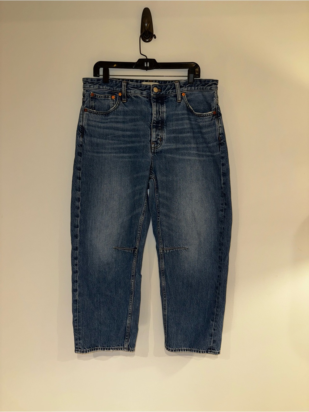 Madewell The Darted Barrel-Leg Jean